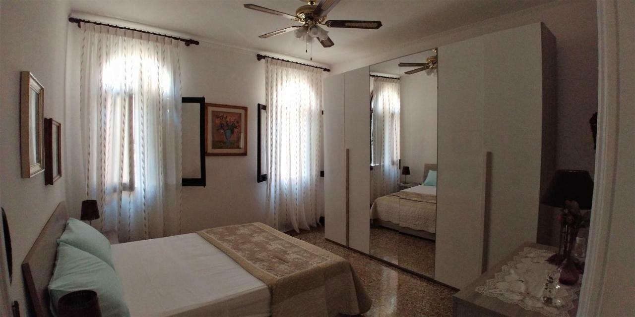 Casa Sabotino Apartment Венеция Екстериор снимка
